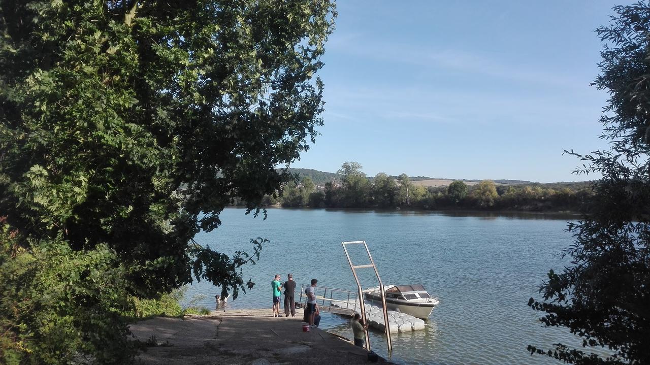 Camping Loisirs Des Groux Mousseaux-sur-Seine Kültér fotó