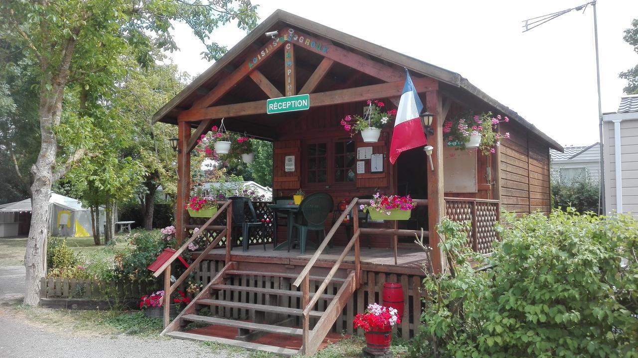 Camping Loisirs Des Groux Mousseaux-sur-Seine Kültér fotó