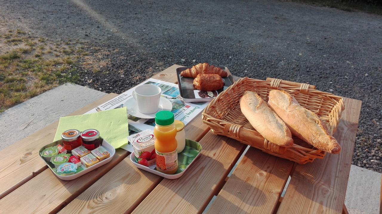 Camping Loisirs Des Groux Mousseaux-sur-Seine Kültér fotó