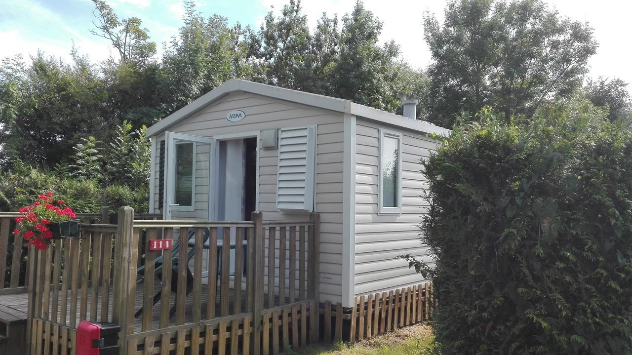 Camping Loisirs Des Groux Mousseaux-sur-Seine Kültér fotó