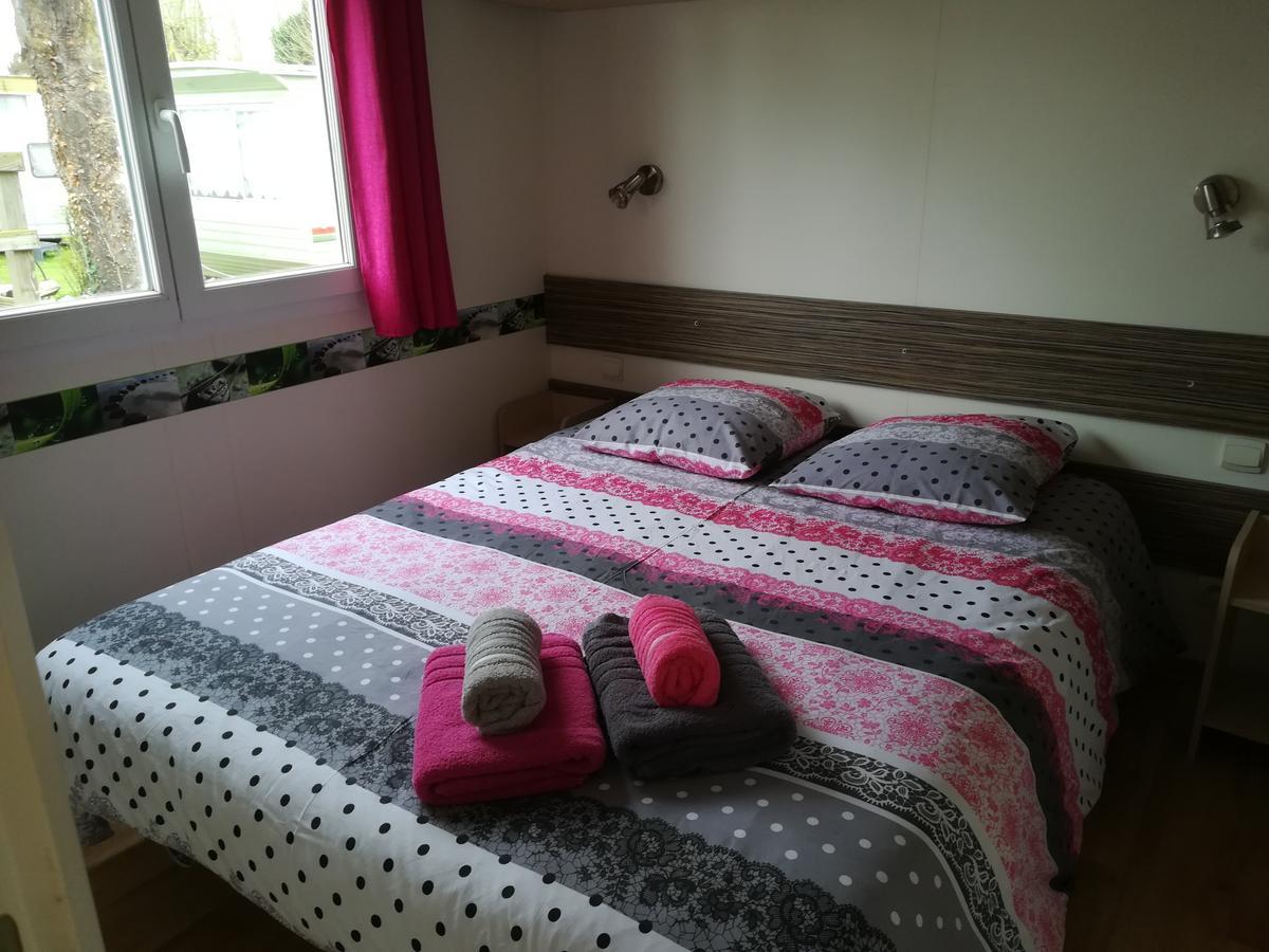 Camping Loisirs Des Groux Mousseaux-sur-Seine Kültér fotó