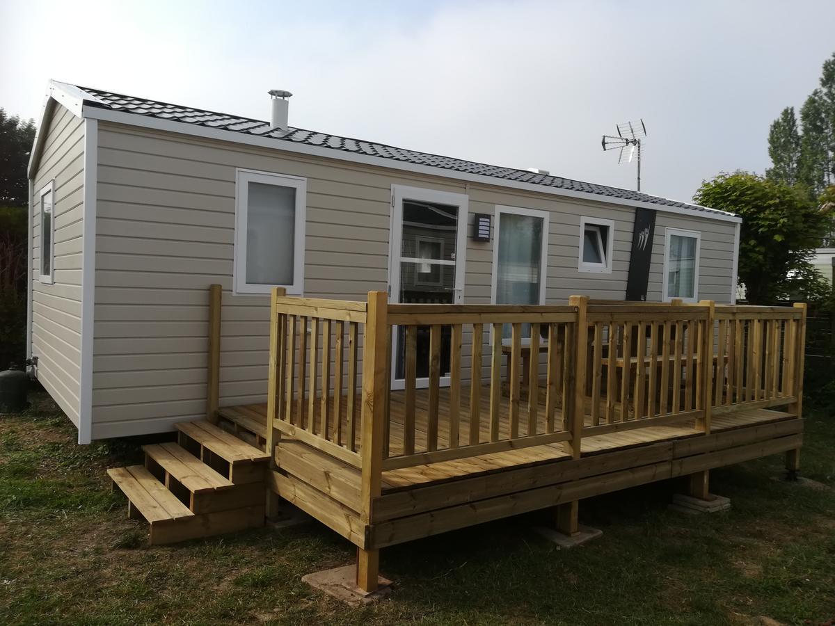 Camping Loisirs Des Groux Mousseaux-sur-Seine Kültér fotó